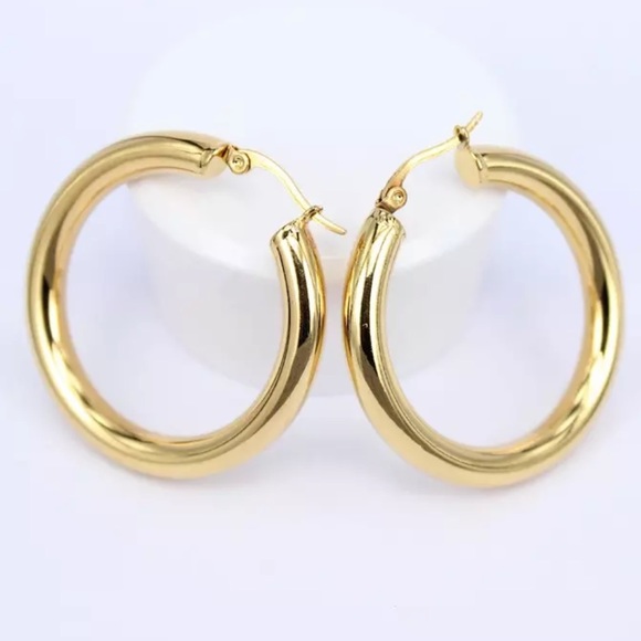 NEW 18K Yellow Gold 1.2” Tube Hoop Earrings - Picture 7 of 7